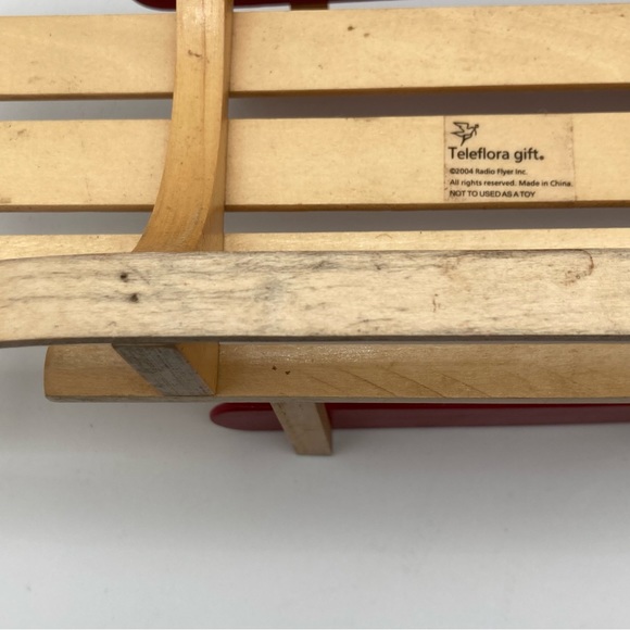 Teleflora Gift Radio Flyer 2004 - Picture 6 of 9